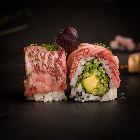 Produktbild Flamed Wagyu Avocado Roll